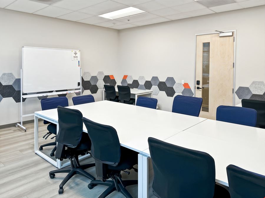 CA, Ontario - W 6th Street