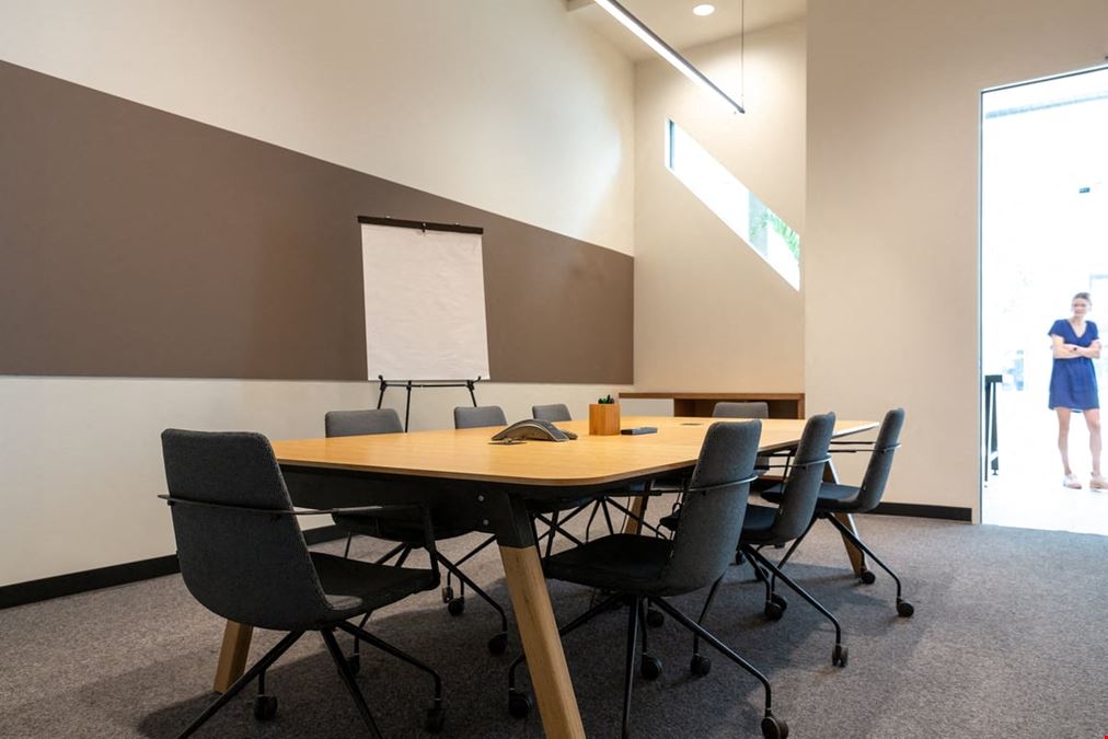 Medium Meeting Room (M3)