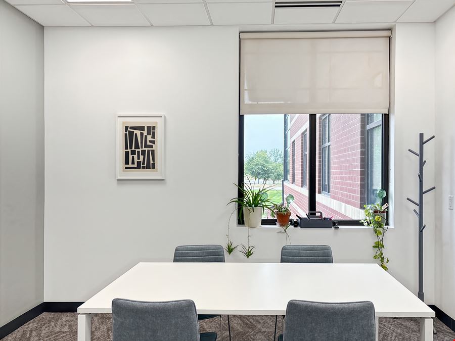 IA, West Des Moines  - West Lakes Pkwy