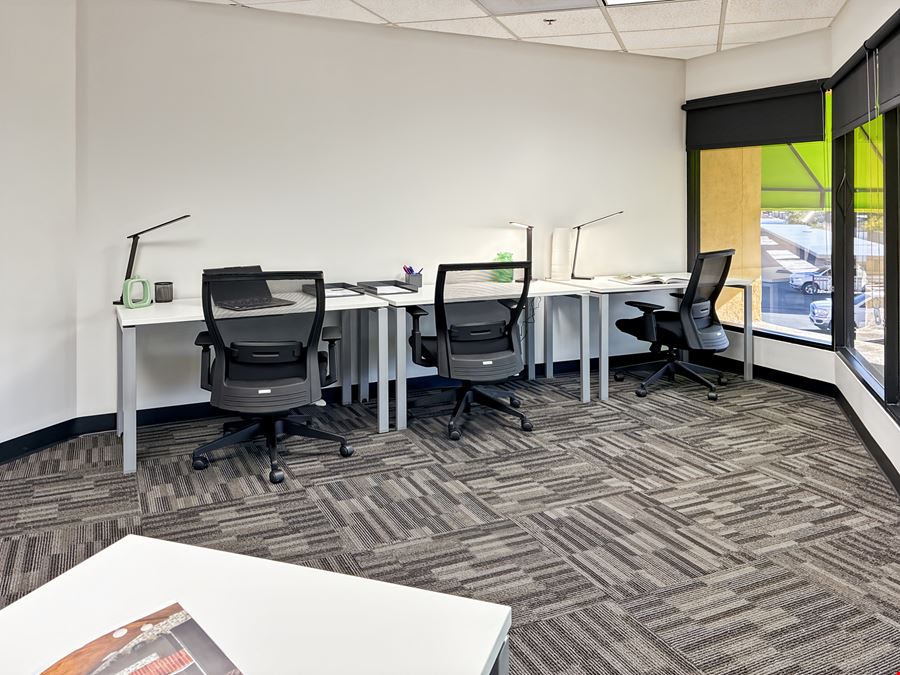 Regus - Phoenix - E Thomas Rd