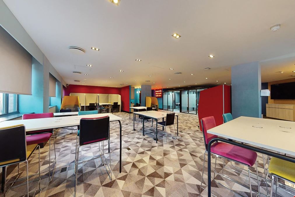 Village Hotels - Leeds North