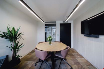Orega - London - Holborn Gate