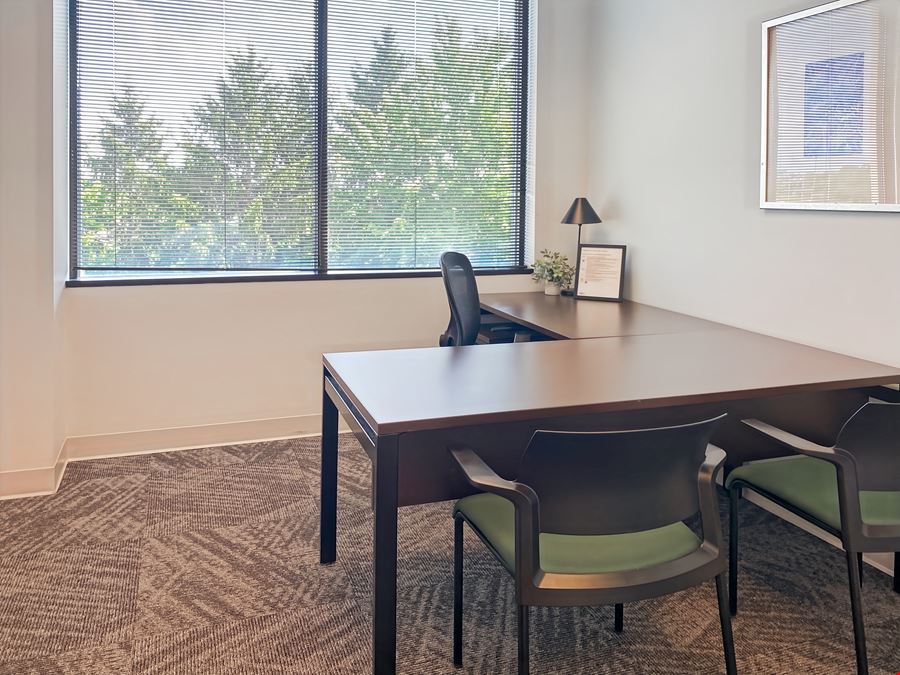 IL, Warrenville - Cantera