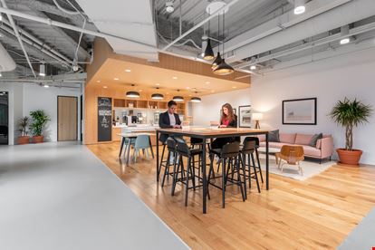 NC, Raleigh - Spaces Crabtree Terrace