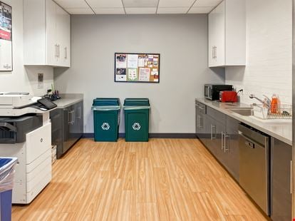 Regus - Long Beach – Landmark Square