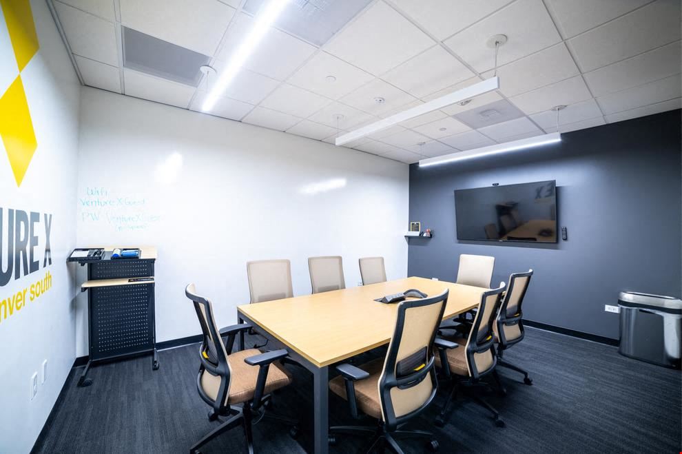 Conference Room - Medium