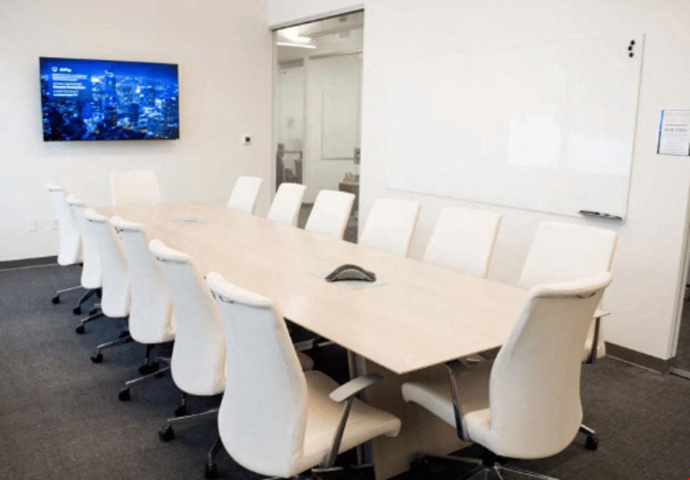 Loveland Meeting Room for 14 people