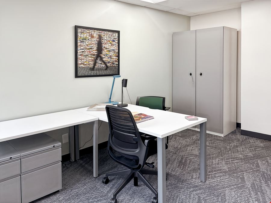 Regus - Irving - 320 Decker Drive