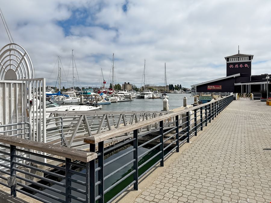 CA, Oakland - Spaces Jack London Square