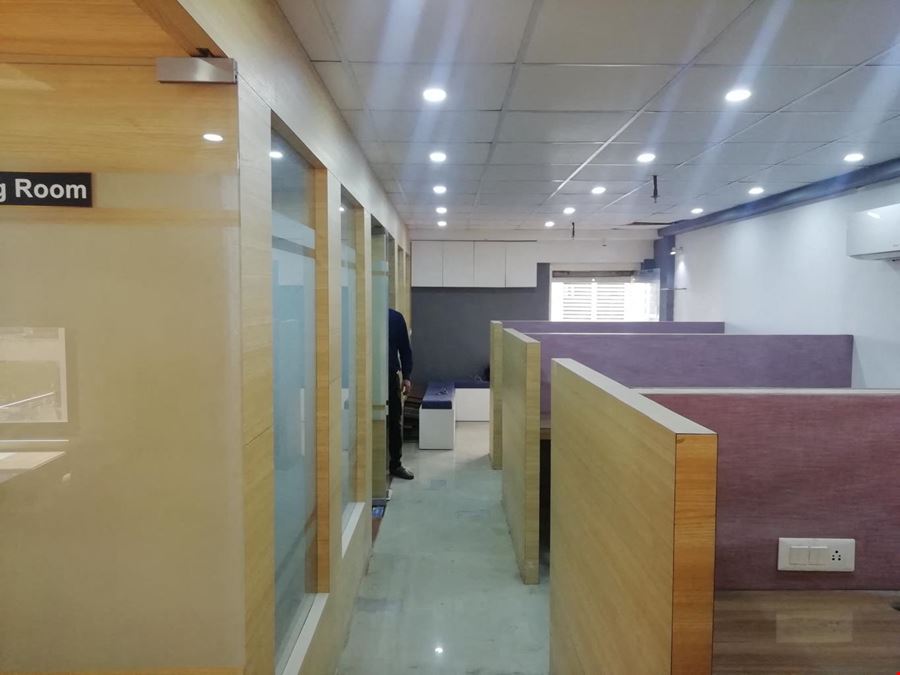 Aarna Coworking & Business Hub - Trinity Mall