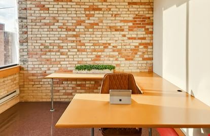 Regus - Green Bay - Adams St