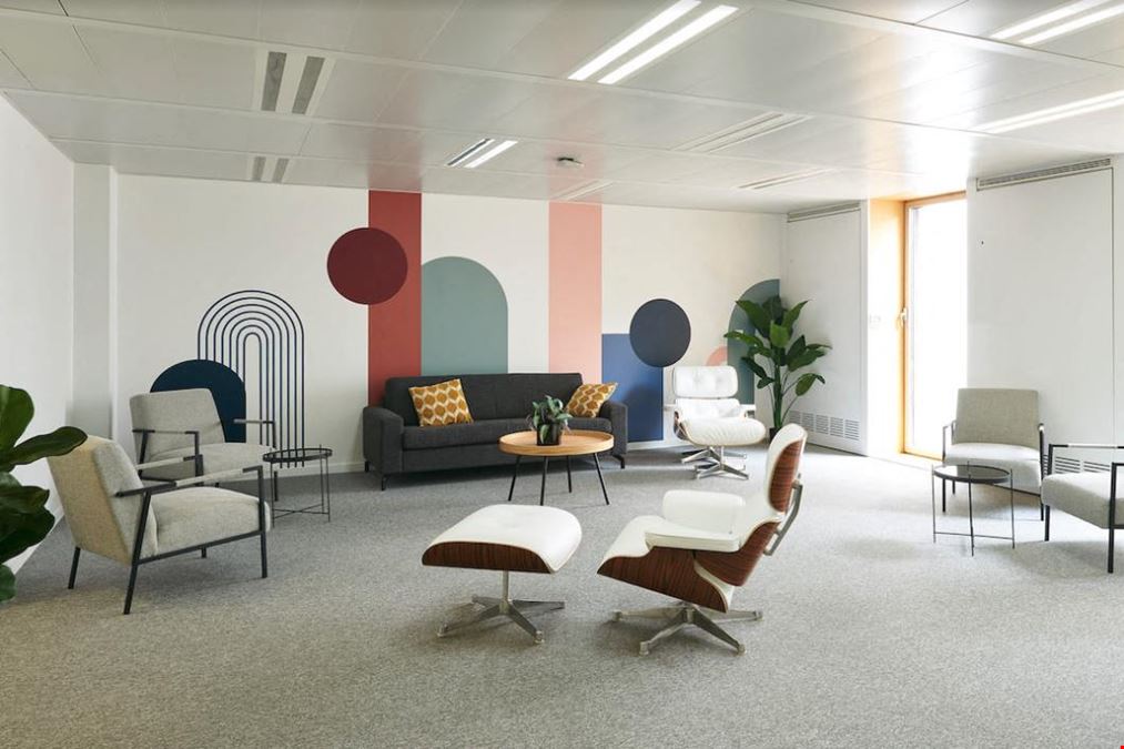 Deskeo - Paris 8 Champs-Élysées