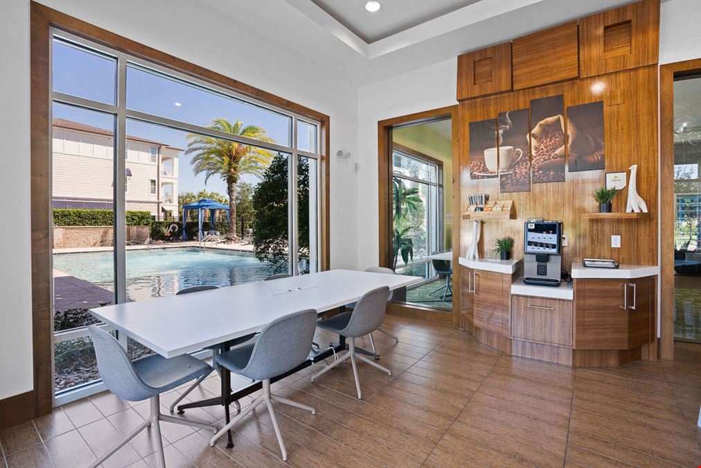 Apt CoWork at The Marq Highland Park