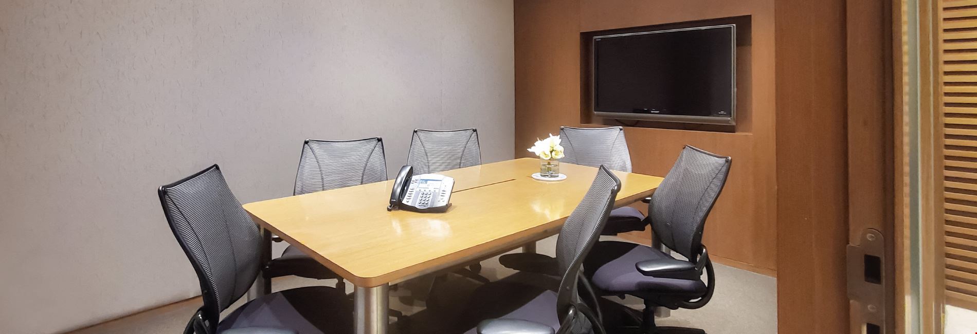 Compass Offices - AIA Tower