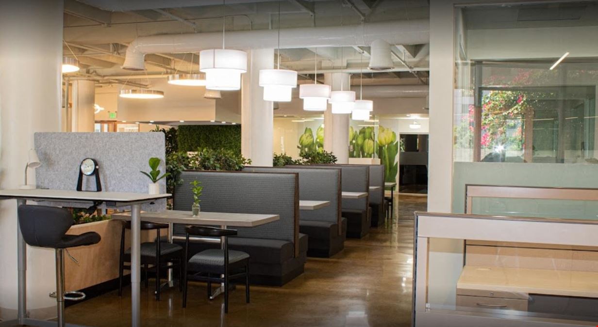 W Suites @ 1001 Wilshire