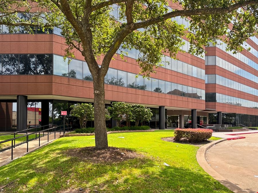 TX, Houston - Southwest Freeway