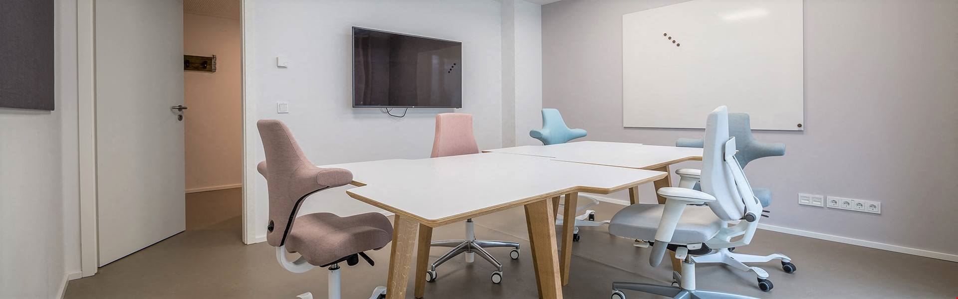 Cowoki Coworking Plus