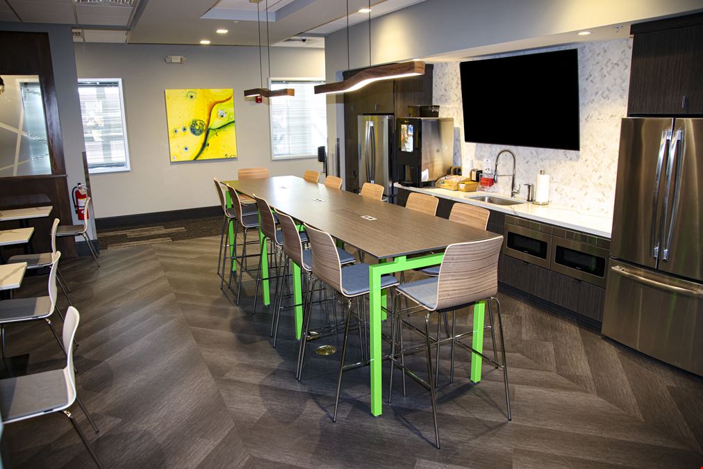 Link on Commerce Drive