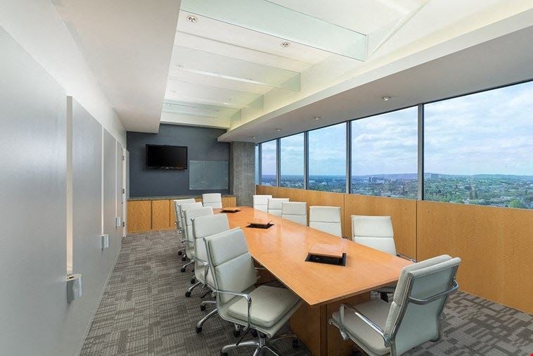 14 Person Meeting Room - Not for Depo's