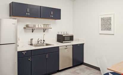 HQ - Bozeman - N 7th Ave