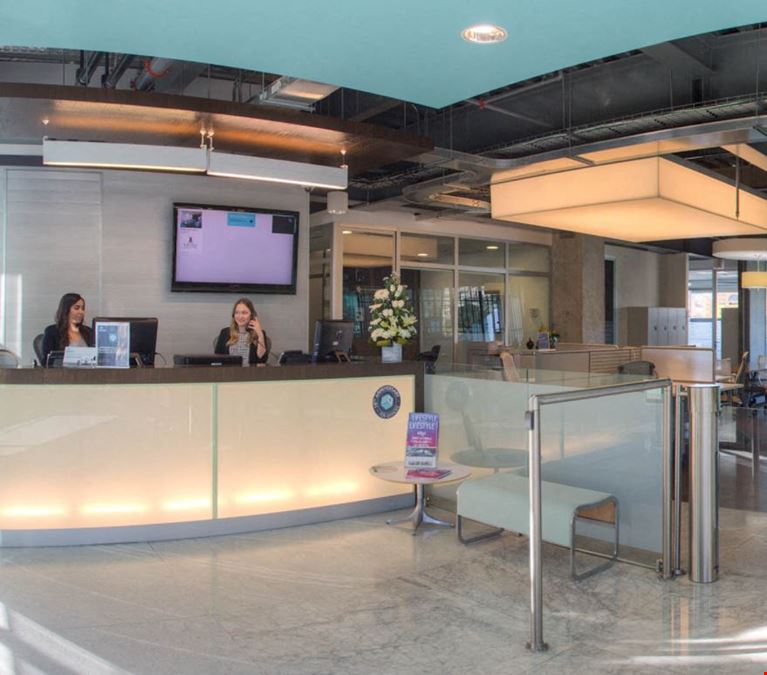 IOS Offices Via Corporativo Tijuana