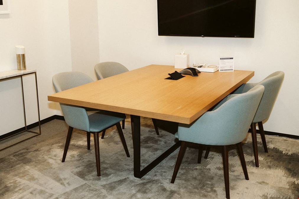 Meeting Room for 4 People