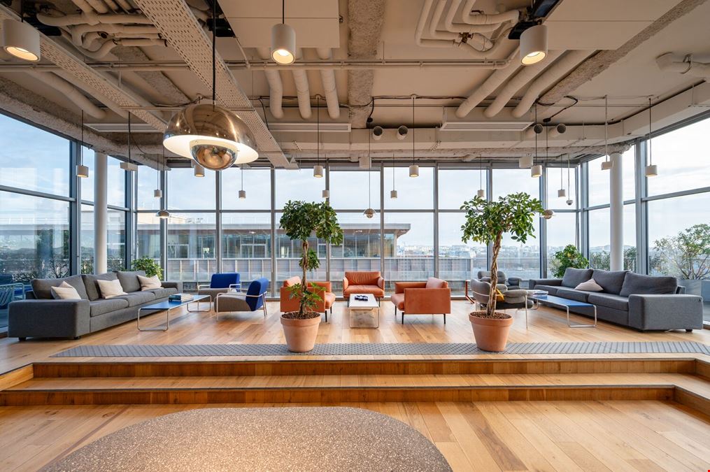 WeWork - 198 Avenue France