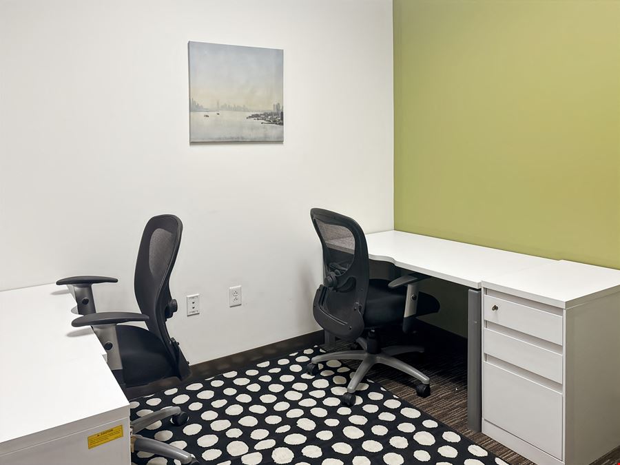 Regus - Columbia - Center Stadium