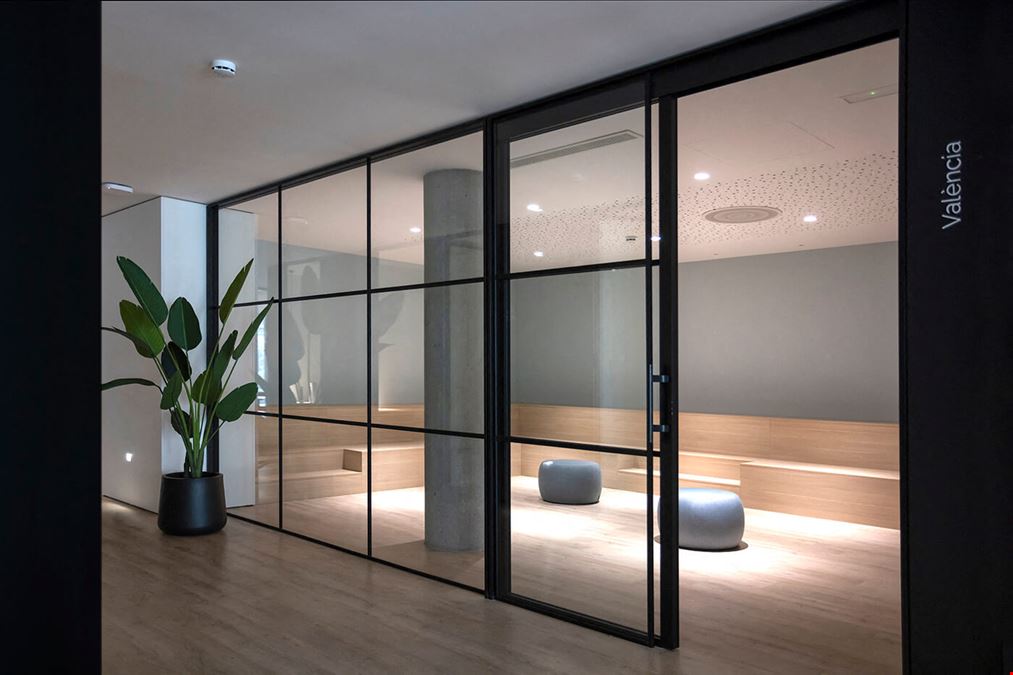 Nomadom Cospaces - Paseo De Ruzafa