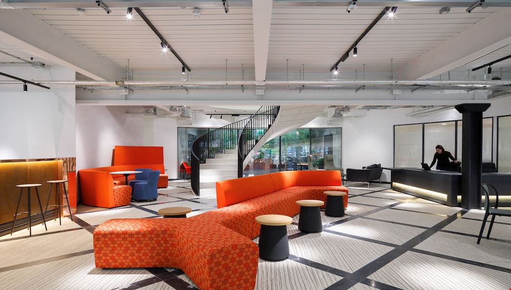 Us&Co - London Stratford