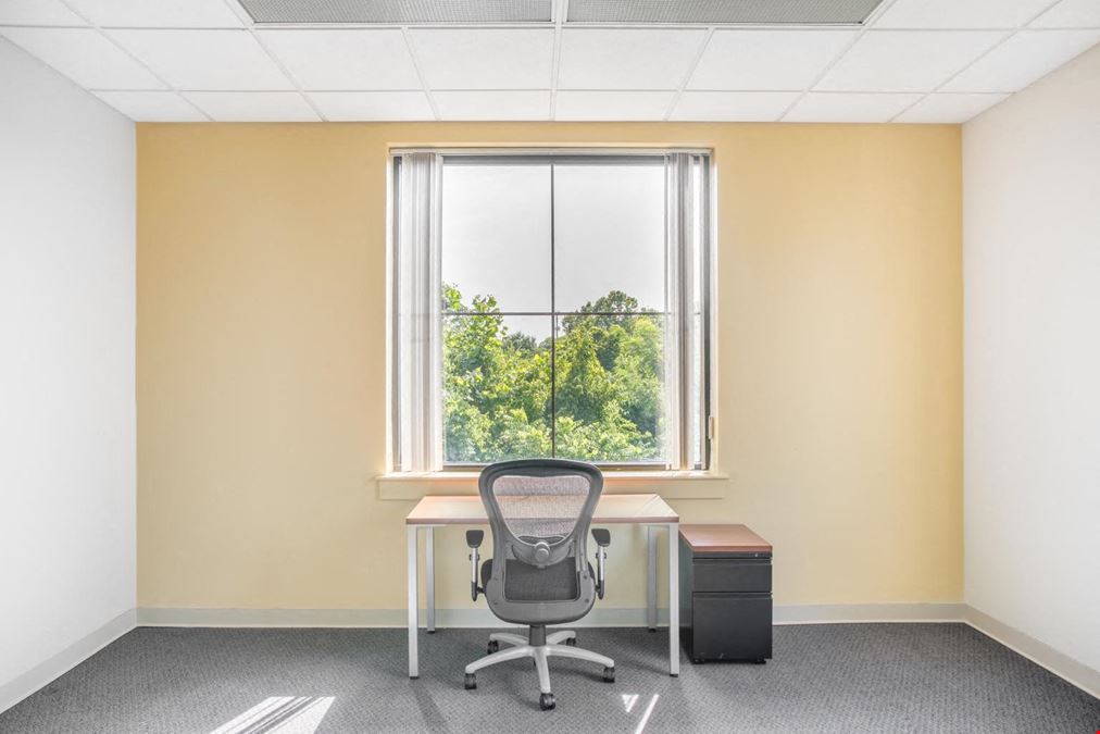 Regus - Knoxville - Cedar Bluff