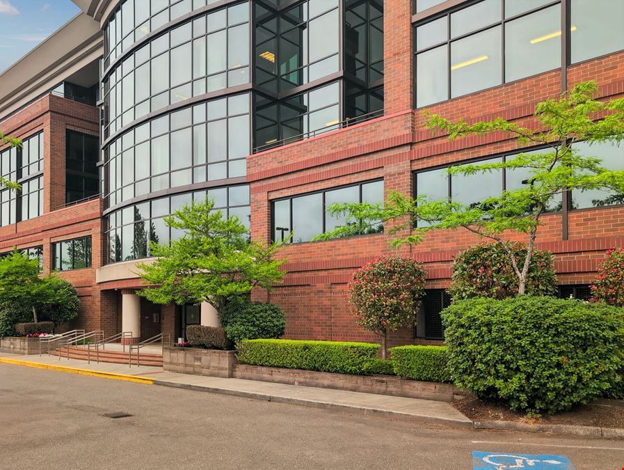 WA, Mountlake Terrace - Redstone Corporate Center