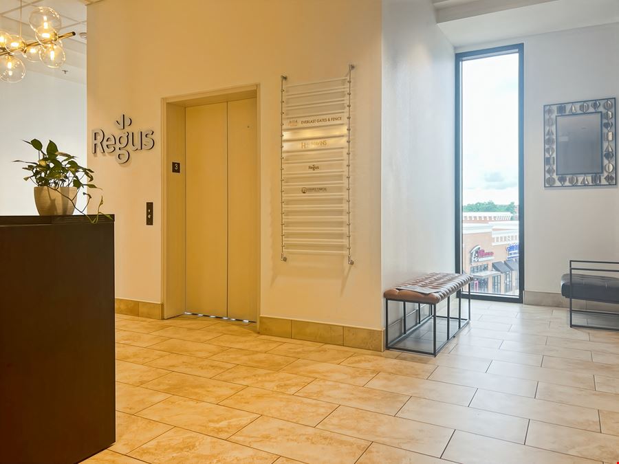 TX, Burleson - E Renfro St