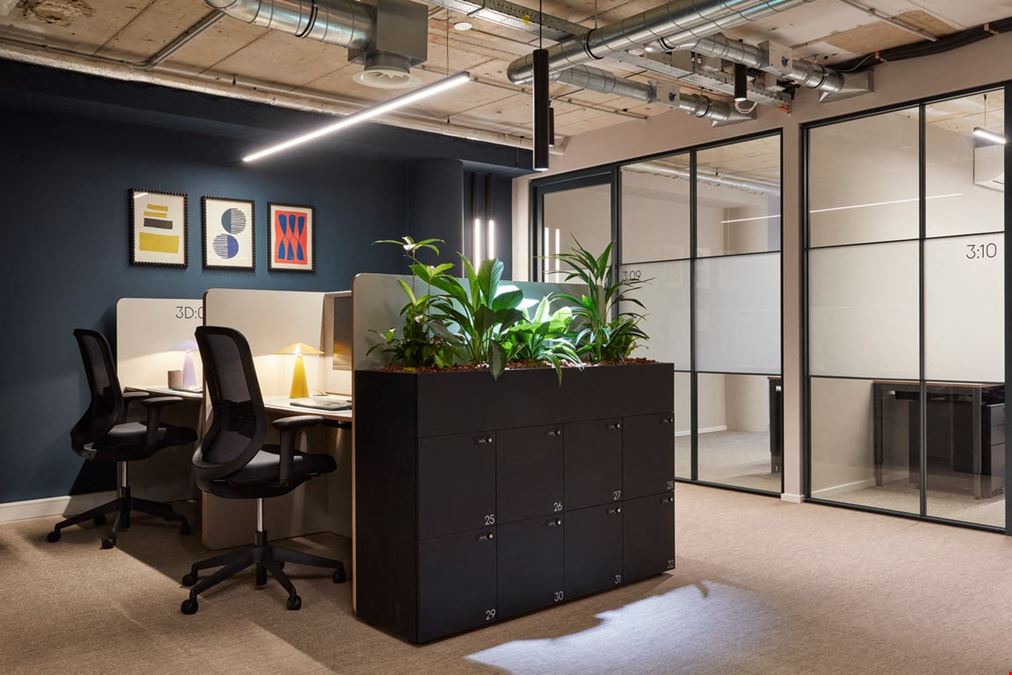 Clockwise - The Hague