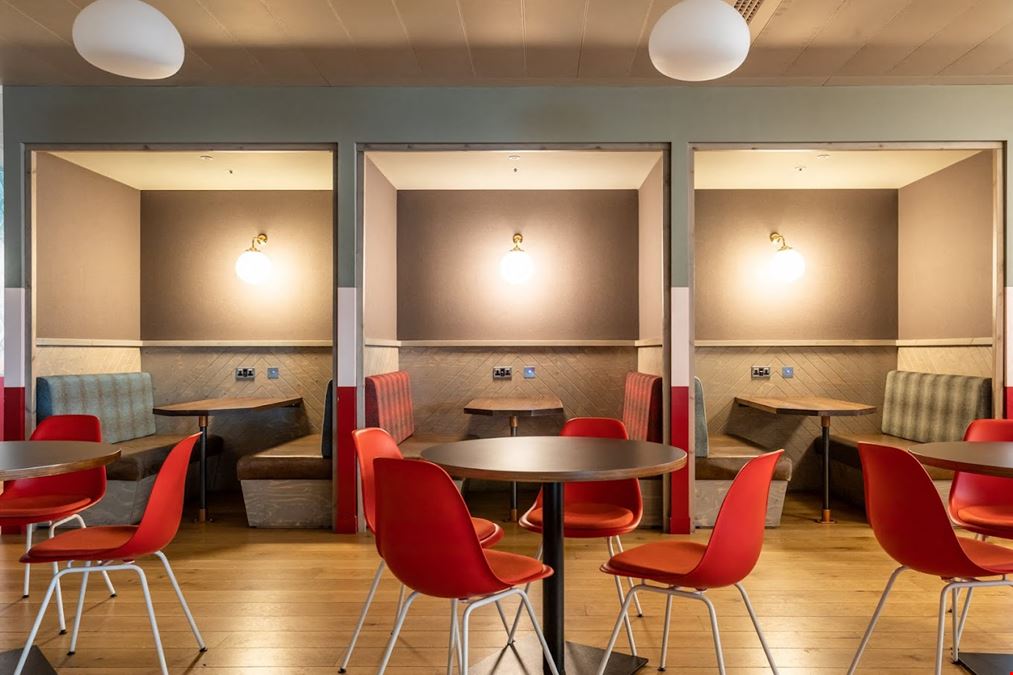 InfinitSpace - Beyond Aldgate Tower