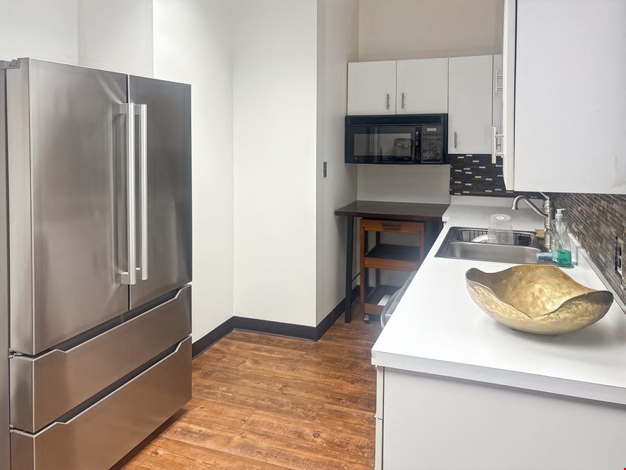 Regus - Chapel Hill - E Frankin St