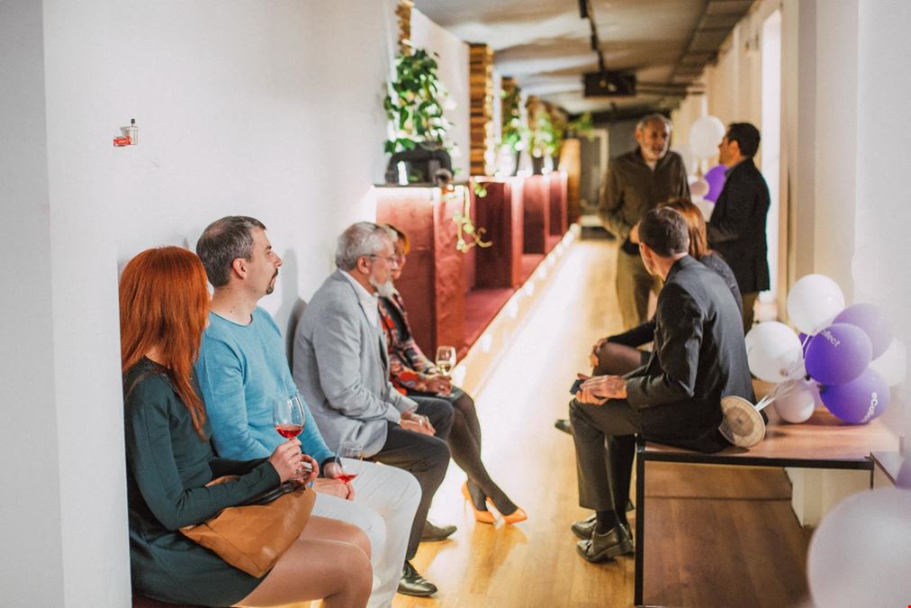 Networking Premium Coworking Space - Networking Premium Working Space - Gurko Panorama