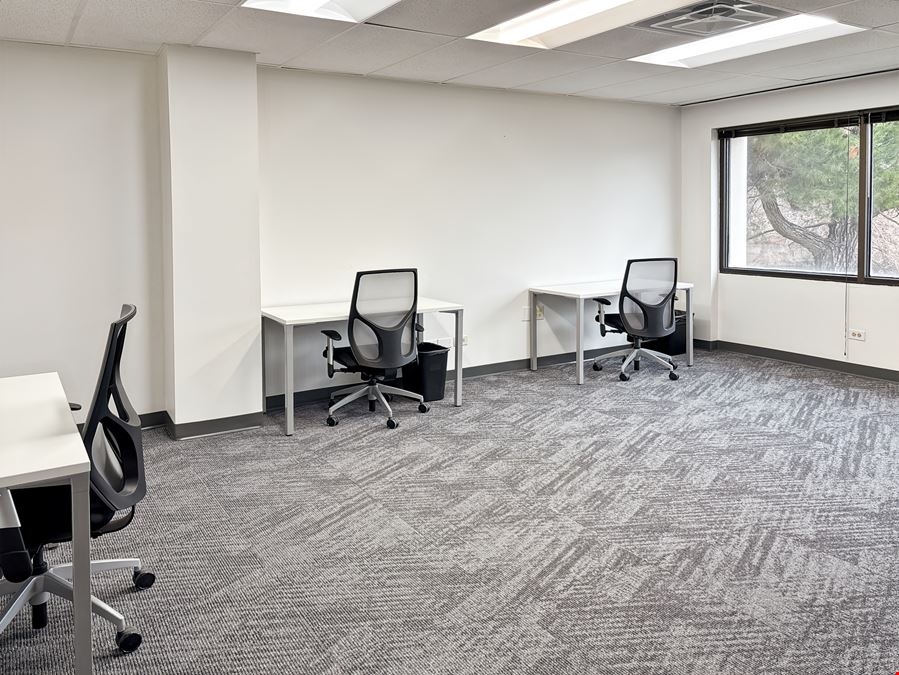 Regus - Irving - 320 Decker Drive