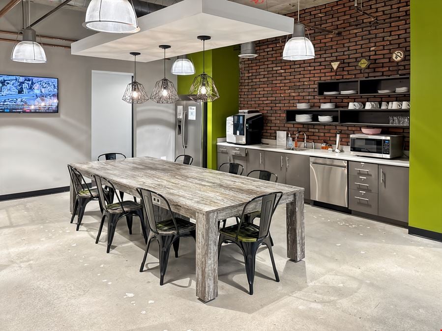 Regus - Aventura - Turnberry Plaza