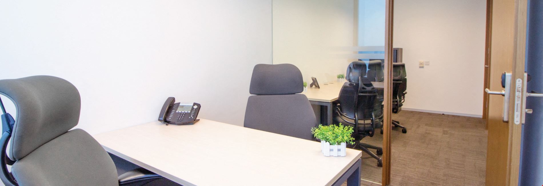 Compass Offices - AIA Tower