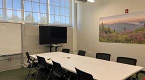Mountains Meeting Room