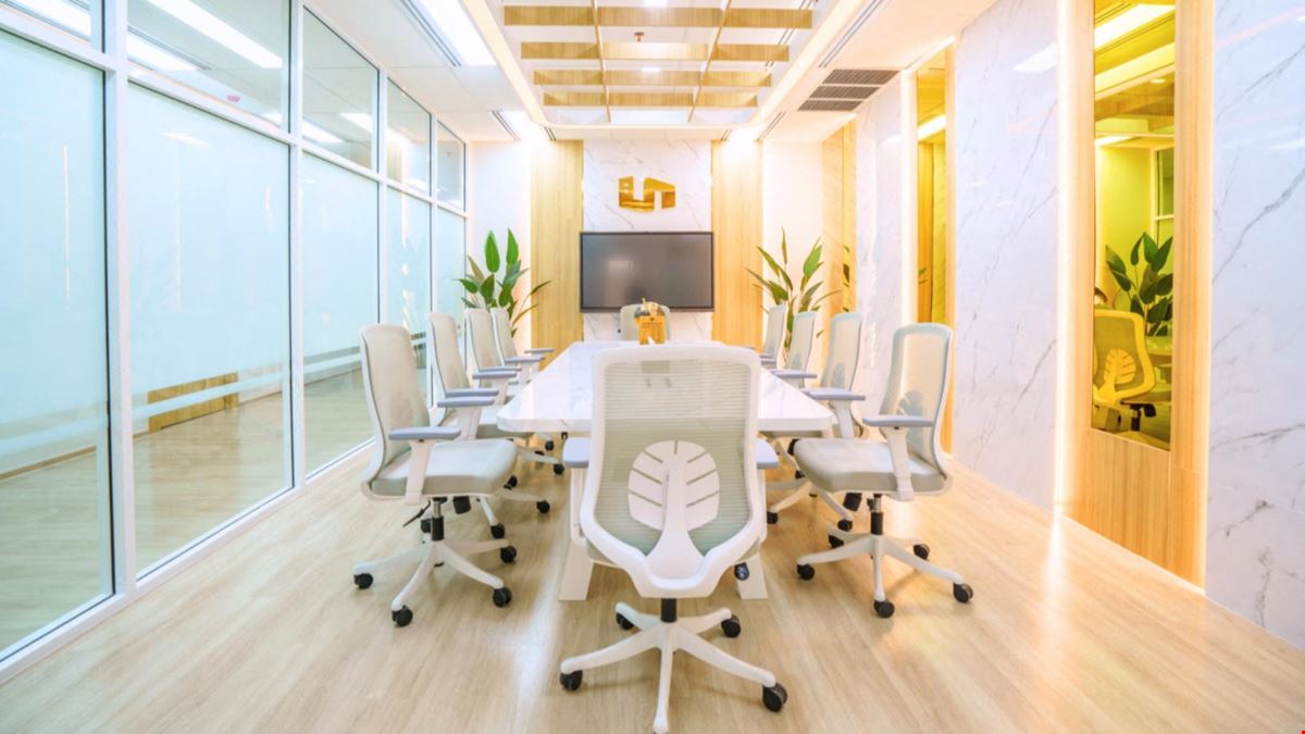 Linuxx Serviced Offices - Vanissa Building 24th Floor