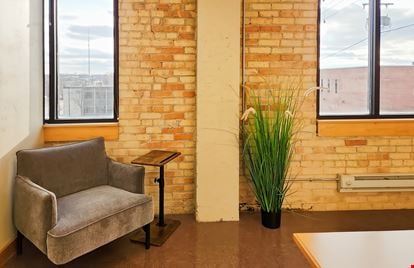 Regus - Green Bay - Adams St
