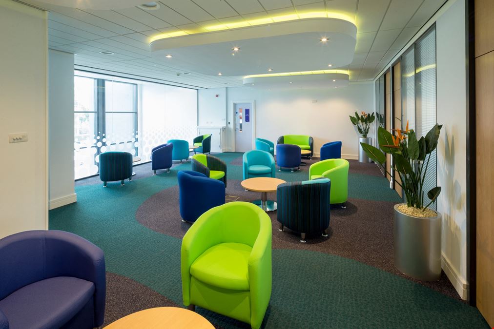 Business Centre @ The Deep