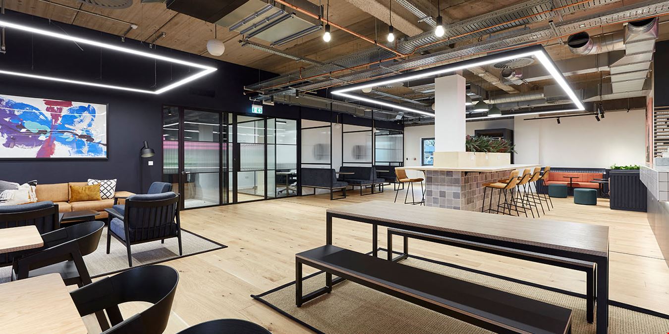 Clockwise - Cheltenham