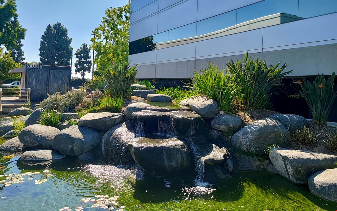 CA, Carlsbad - Palomar Airport Road