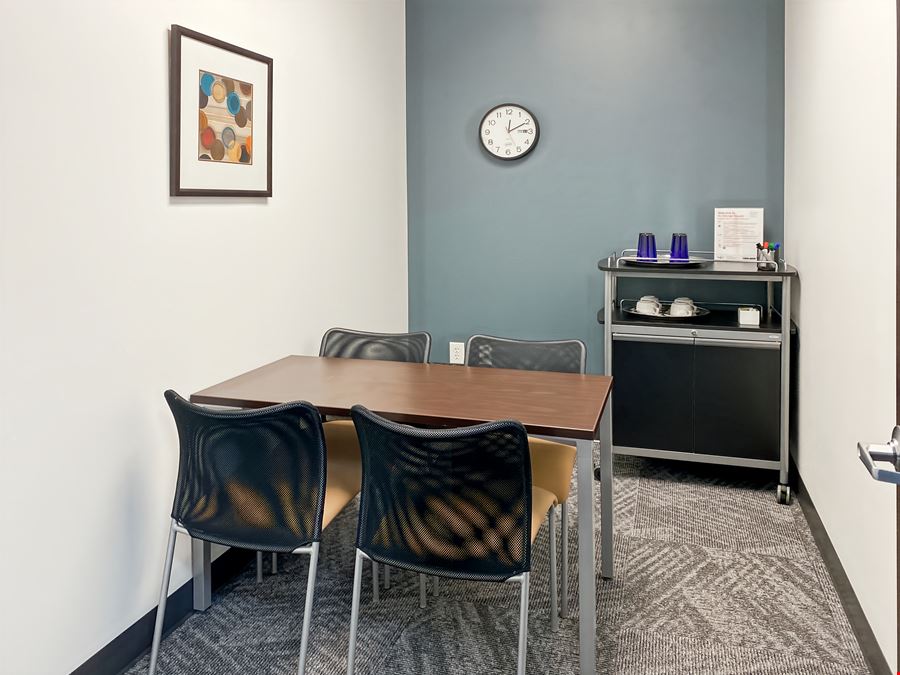 Winston-Salem - St. George Square