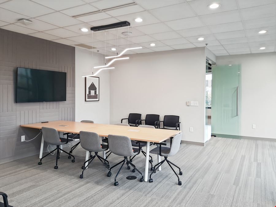 WI, Milwaukee - S 1st Street