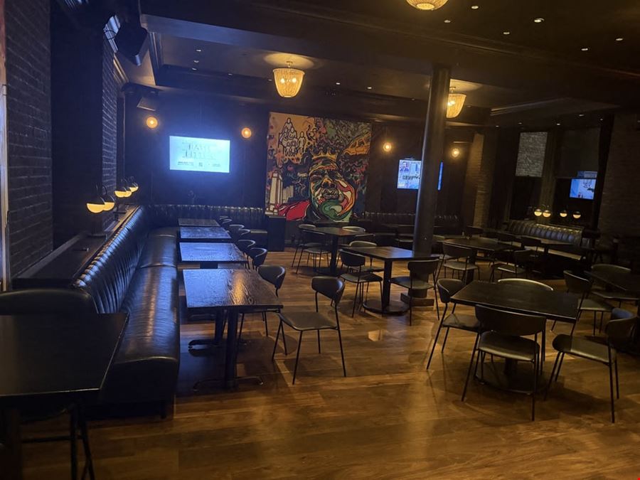 45-Person Meeting Space + Hot Breakfast + A/V Basic Package (Half Day)