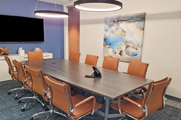 10 Person Meeting Room - Large #1